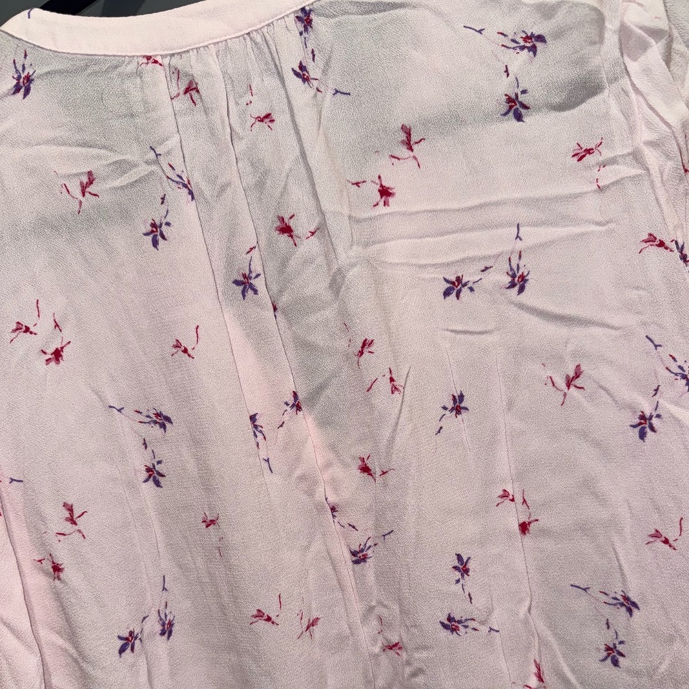 Banana Republic Light Pink Floral Blouse - Picture 6 of 7